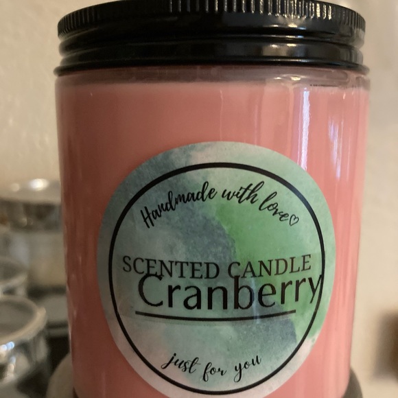 These are hand made candles, different smells and likes - Picture 10 of 12